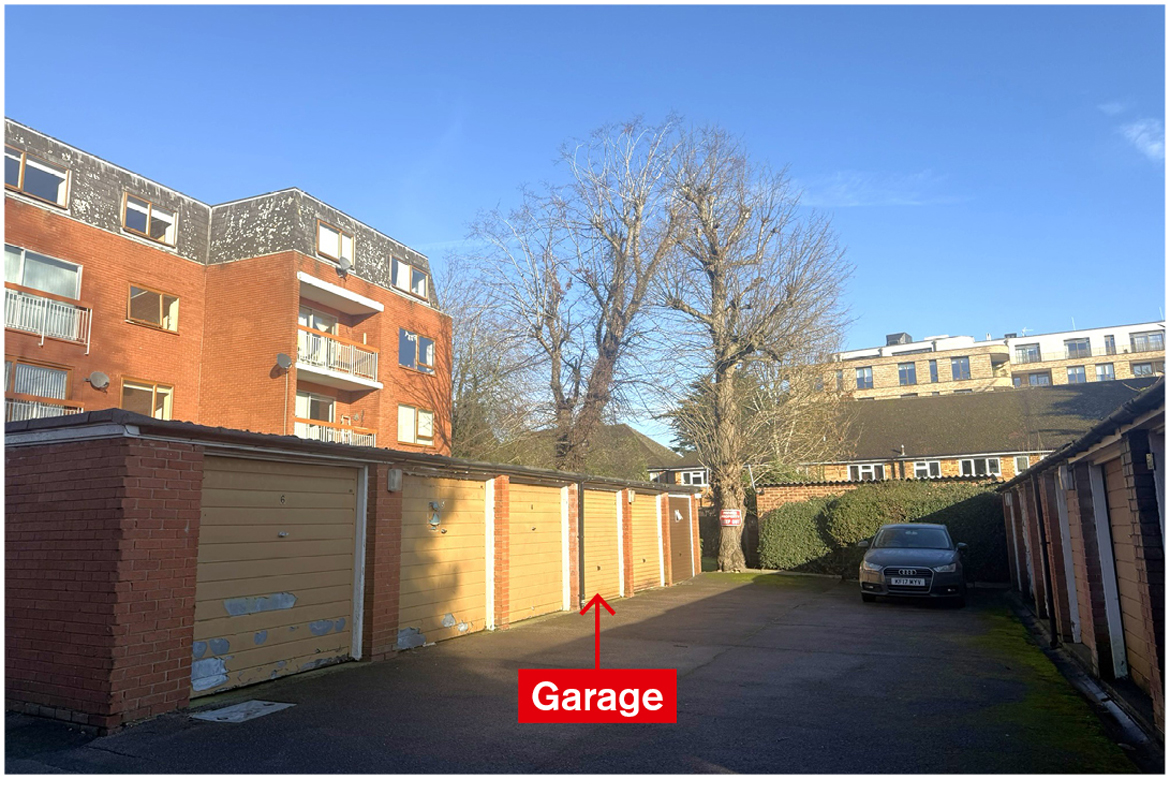 Flat 3 Belmont Lodge, London Road, Stanmore, Middlesex HA7 4NG