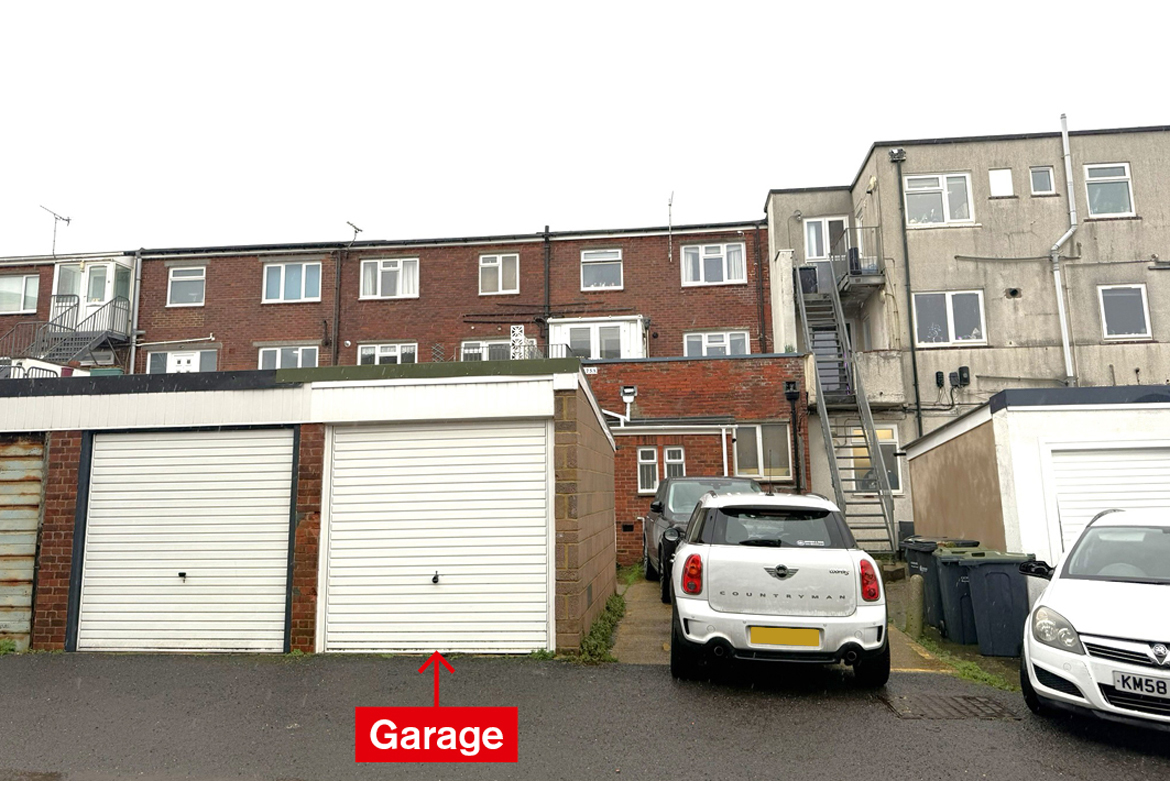 175/175a High Street, Lee-on-the-Solent, Hampshire PO13 9BX