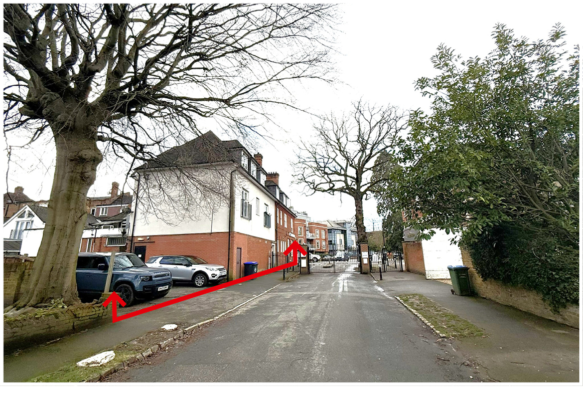 111 Queens Road, Weybridge, Surrey KT13 9UW