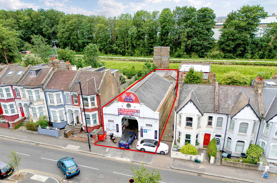 243a Wightman Road, Harringay, London N8 0BA