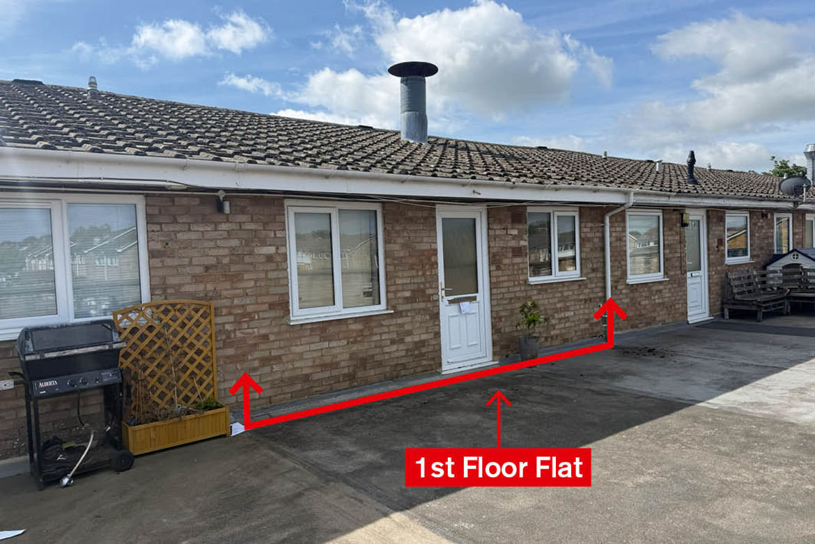 133/133a Burwell Drive, Witney, Oxfordshire OX28 5LP