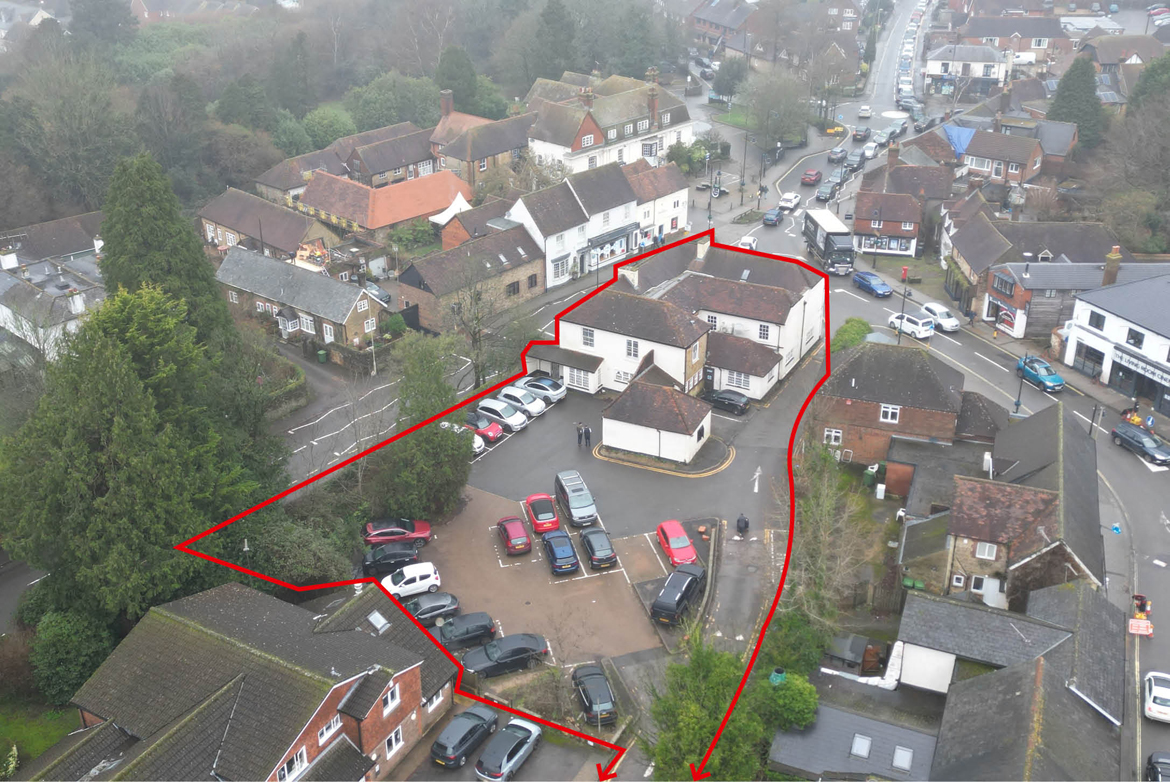 3 The Square, Liphook, Hampshire GU30 7AB