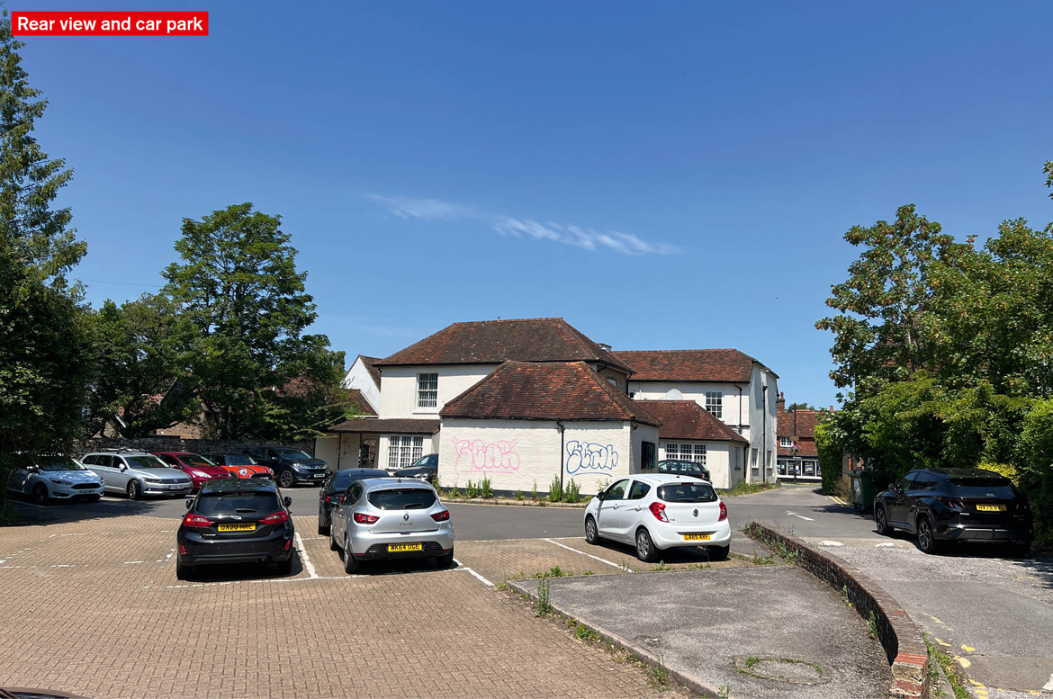 3 The Square, Liphook, Hampshire GU30 7AB