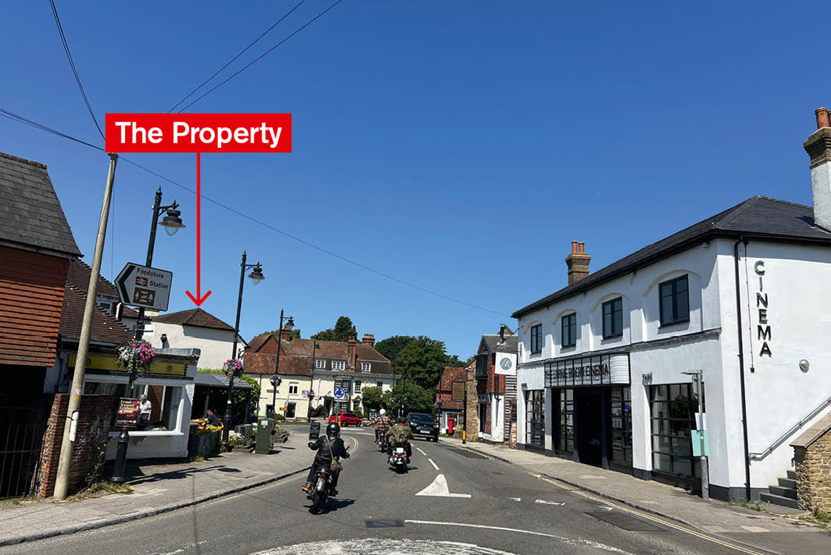 3 The Square, Liphook, Hampshire GU30 7AB