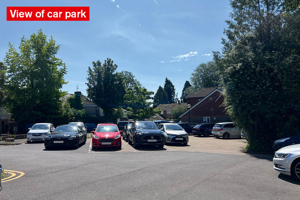 3 The Square, Liphook, Hampshire GU30 7AB