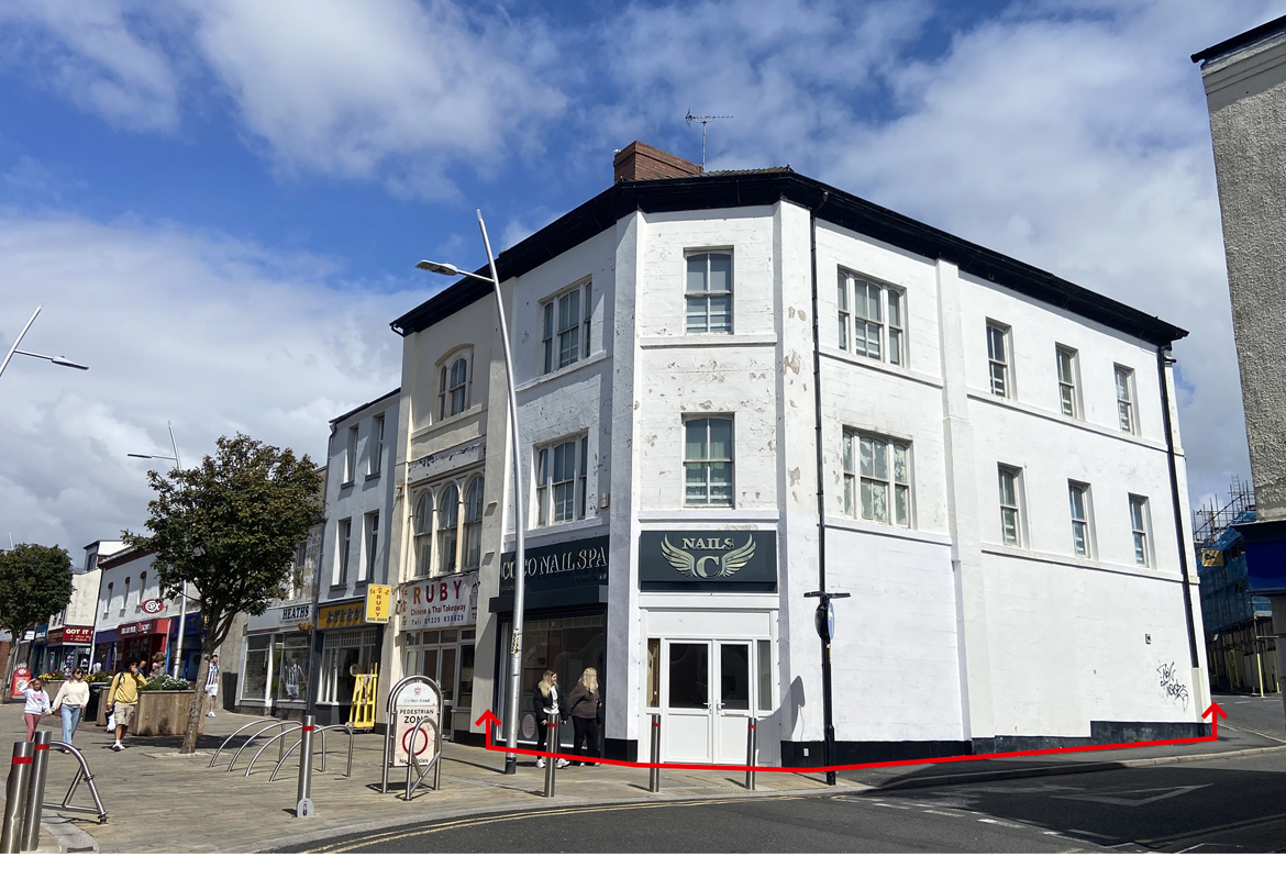 Freehold Town Centre Investment Gross Yield 15%